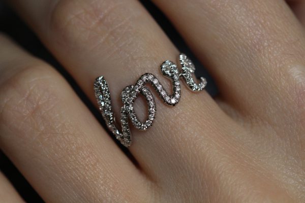 Diamond white gold cursive ring