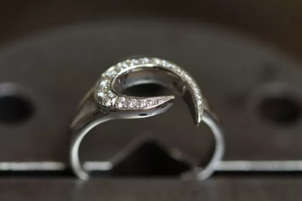 Wave Shape Diamond Ring 18K White Gold - Image 4