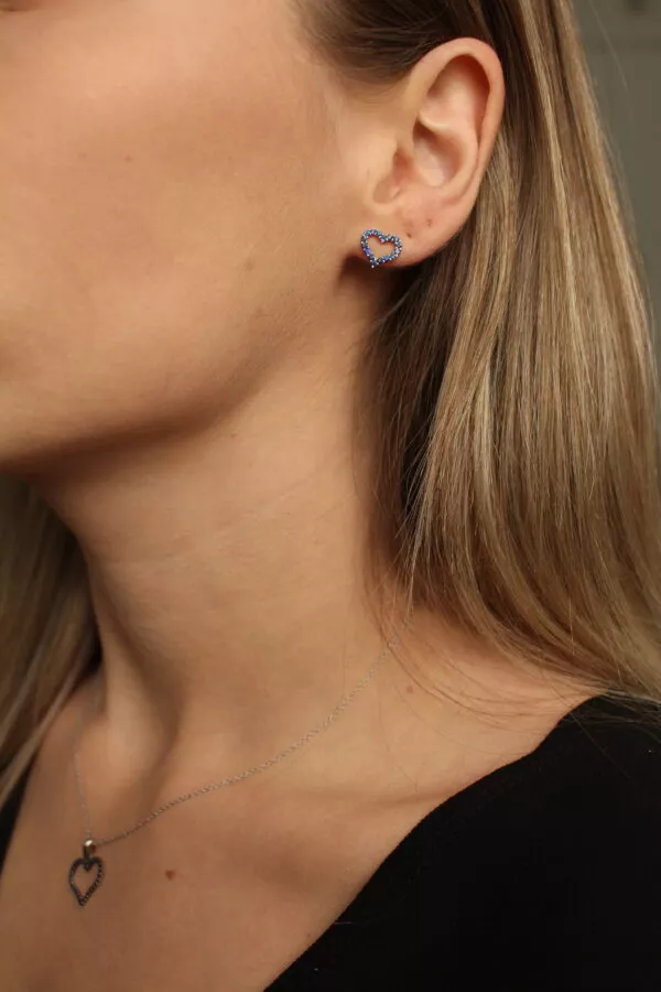 sapphire hearts in the ear
